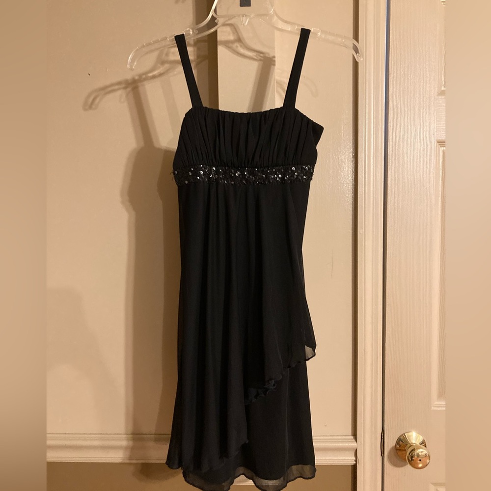Girls Medium Black formal dress